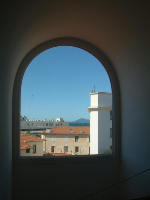 Hotel Villa D'Elsa Juan-les-Pins Quarto foto